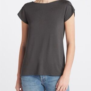 Market & Spruce Charcoal Button-Back Top